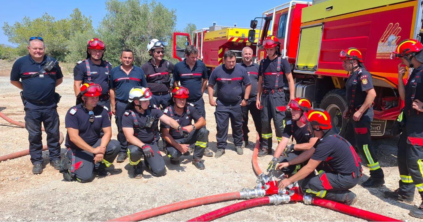 Pompierii români specializați în stingerea incendiilor de pădure continuă activitățile în regiunea franceză – Glasul Aradului